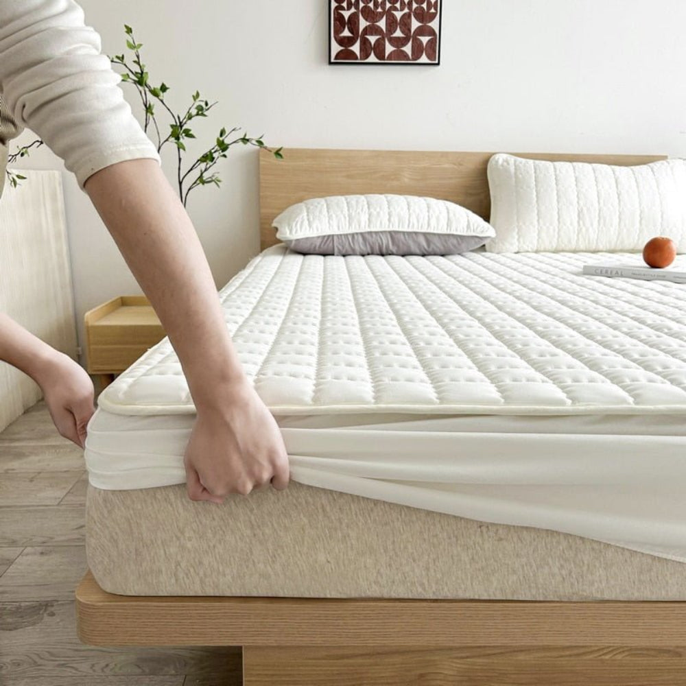 Hypoallergenic Fitted Sheet Soft Mattress Protector